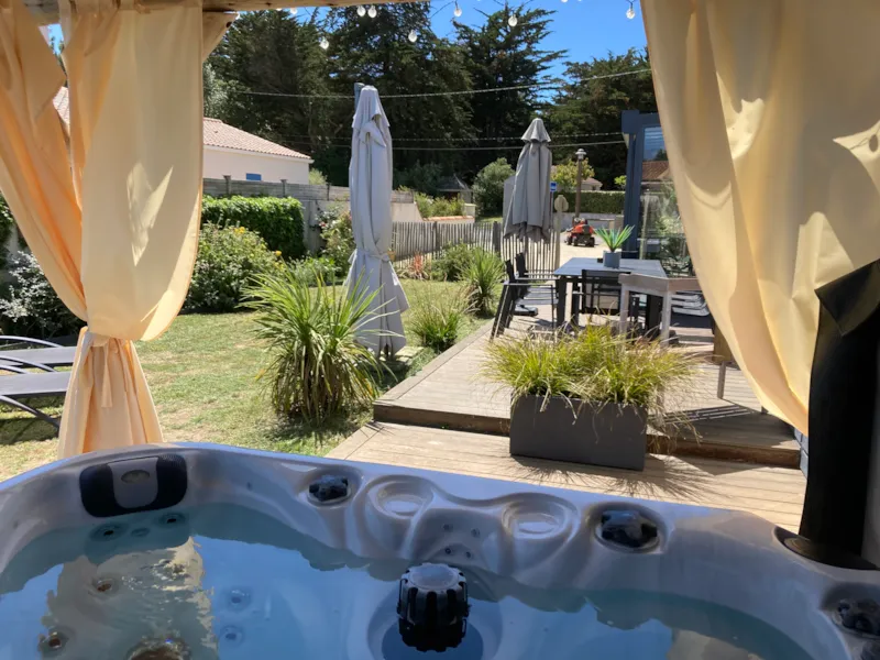 Villa Litore Oya Jacuzzi