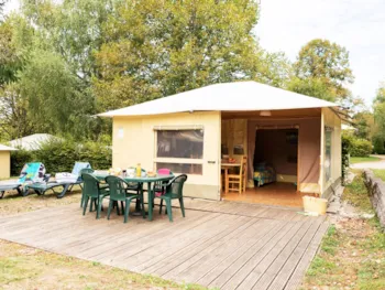 Mietunterkunft - Ausgestattetes Zelt - 26M² - 2 Schlafzimmer - Ohne Sanitärausstattung ** - YELLOH! VILLAGE - LE FAYOLAN