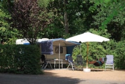 Stellplatz - Campingplatz - Château Camping La Grange Fort