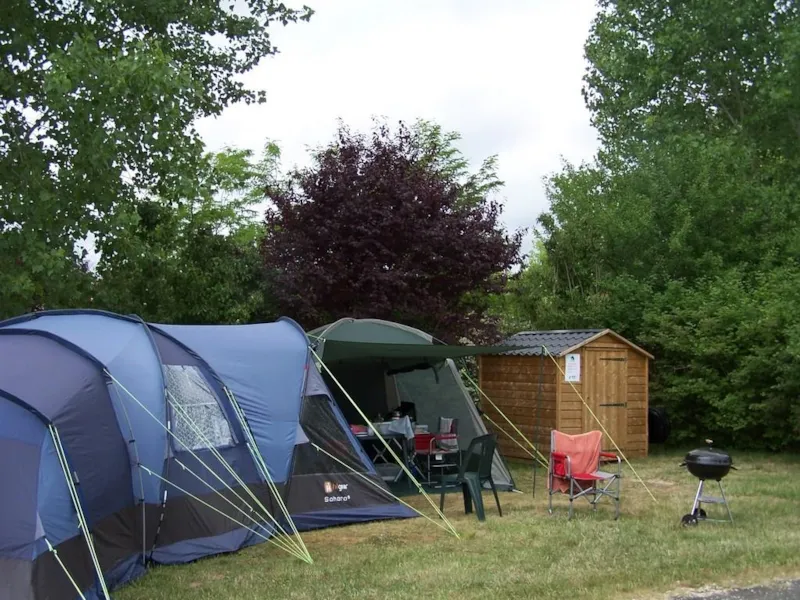 Emplacement Castels Premium - Electricité 16A - Eau - Evacuation -