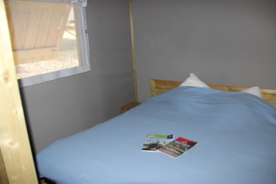 Lake Lodge- 2 bedrooms - 1 bathroom
