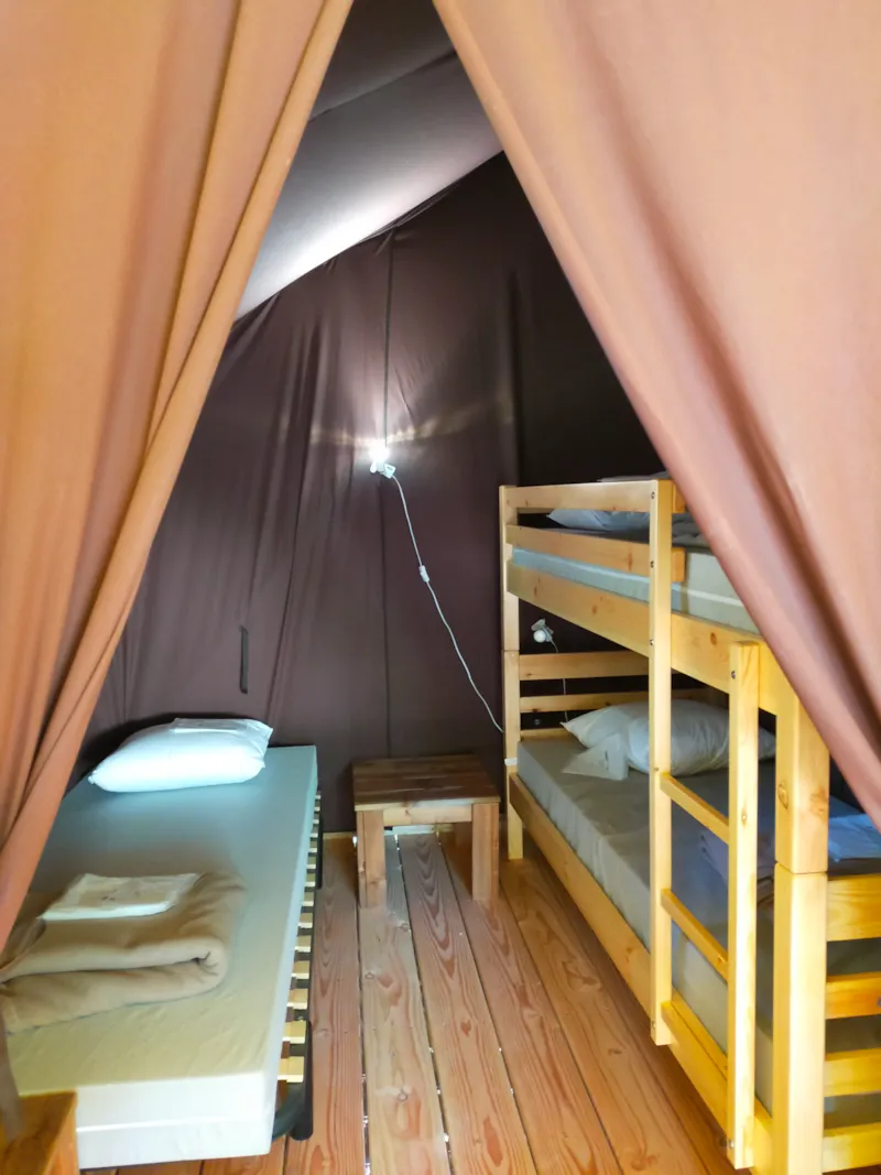 Lodge Canadienne - 2 Chambres - Sans Sanitaires