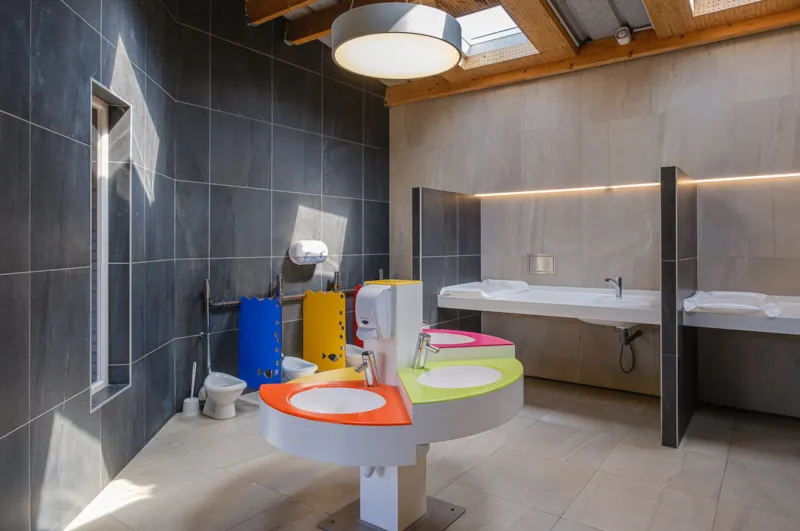 Emplacement Grand Confort - Electricité 16 A - Eau - Evacuation -