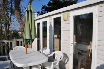 Mietunterkunft - Mobilheim Grand Komfort (28M²) Samstag / Samstag - CAMPING DES ABERS