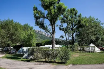 Stellplatz - Stellplatz Pauschale Wanderer Oder Radfahrer Mit Zelt - Camping Le Jardin des Cévennes