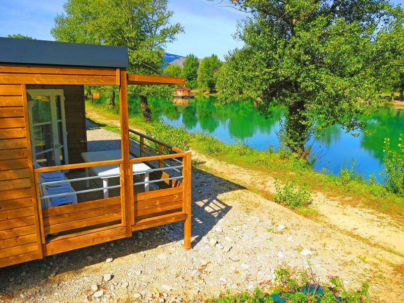Mietunterkunft - Koawa Loggia Premium Lakeside 33M² Air Co Tv - Camping le Lac Bleu