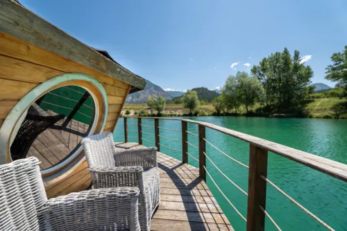 Accommodation - Ciela Floating Cabin - 1 Bedroom (Without Bathroom) - image n°5 - Camping Le Lac Bleu