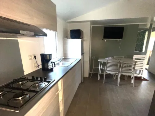 Accommodation - Ciela Confort Mobile Home - 2 Bedrooms - 2 Bathrooms - Lake View - image n°6 - Camping Le Lac Bleu