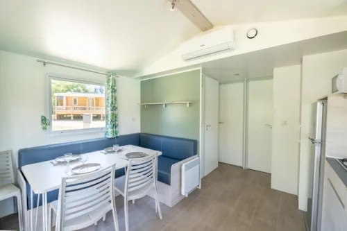 Accommodation - Ciela Confort Mobile Home - 2 Bedrooms - Spa - Lake View - image n°4 - Camping Le Lac Bleu