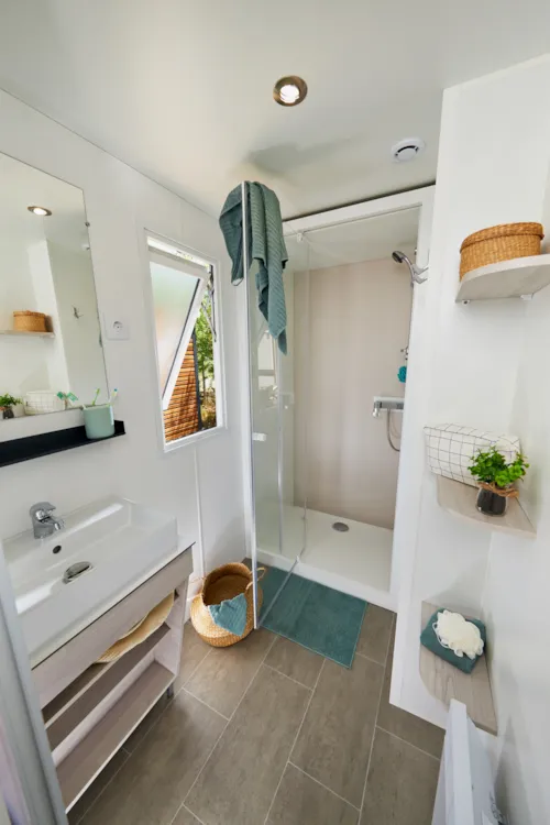 Accommodation - Ciela Confort Mobile Home - 2 Bedrooms - Lake View - image n°7 - Camping Le Lac Bleu