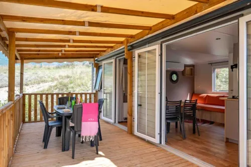 Accommodation - Ciela Confort Mobile Home - 2 Bedrooms - Lake View - image n°2 - Camping Le Lac Bleu