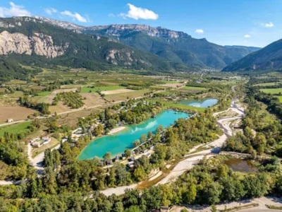 Camping Le Lac Bleu - Auvergne-Rhone-Alpen