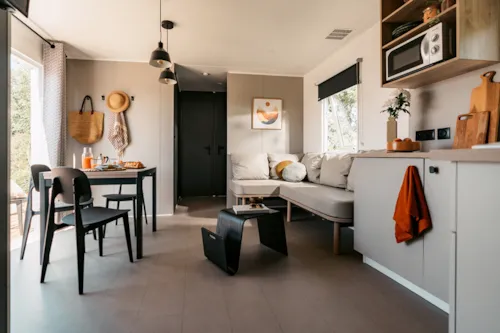 Accommodation - New - Mobil Home Ciela Privilège - 4 Bedrooms - 2 Bathrooms - Dishwasher, Barbecue - image n°4 - Camping Le Lac Bleu