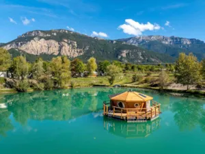 Locatif - Ciela Floating Cabin - 1 bedroom (without bathroom) - Camping Le Lac Bleu