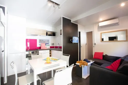 Accommodation - Air-Conditioned Mobil-Home Taos Spa - image n°4 - Domaine des Chênes