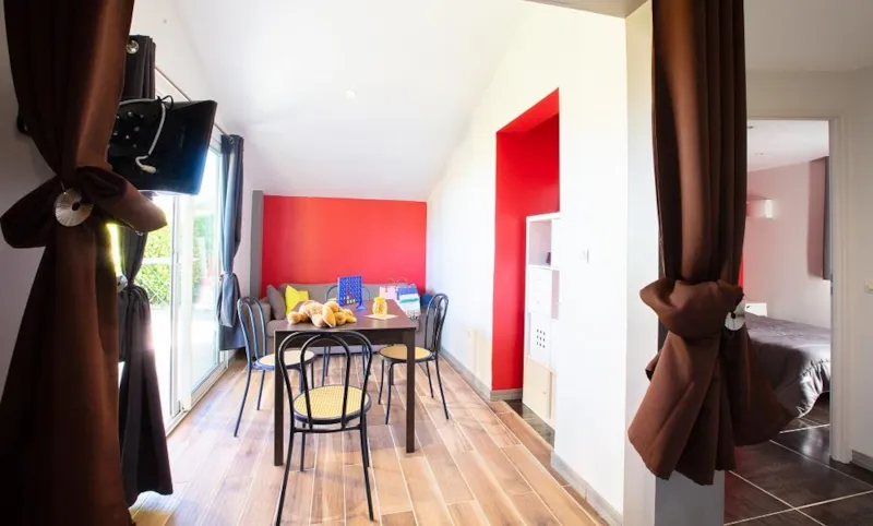 Maisonnette Premium Climatisée (Personne À Mobilité Réduite) - Du Samedi Au Samedi - Juillet/Août