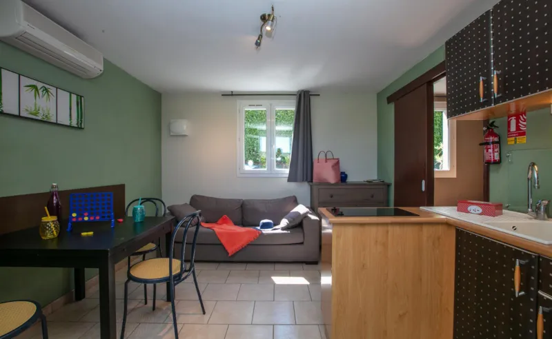 Maisonnette Climatisée - Du Samedi Au Samedi - Juillet/Août