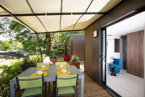 Accommodation - Air-Conditioned Mobil-Home Taos Tribe Spa - image n°2 - Domaine des Chênes