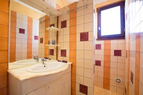 Huuraccommodatie(s) - Vakantiehuis - 45M² - 2 Slaapkamers - Airconditioning - image n°6 - Camping Les Coudoulets
