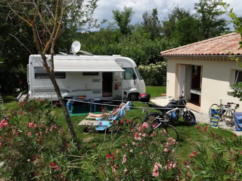 Pitch - Camping Pitches With Private Bathroom - image n°1 - Camping Les Coudoulets