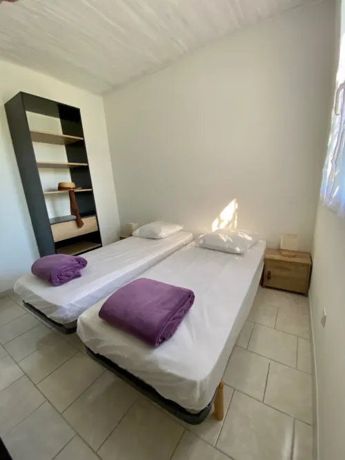 Accommodation - Premium Villa - Air-Conditioned - Large Private Covered Swimming Pool - 3 Bedrooms - 2 Bathrooms  Wc - image n°7 - Camping Les Coudoulets