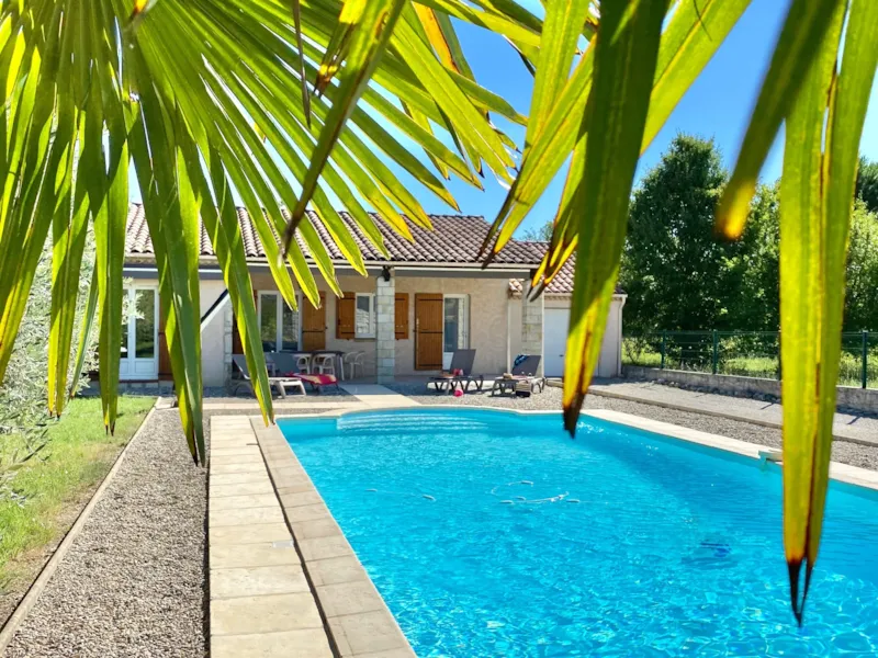 Villa Premium - Climatisée -  Grande Piscine Privée Couverte - 3 Chambres - 2 Salles De Bain 2 Wc