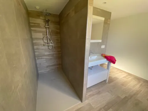 Accommodation - Premium Villa - Air-Conditioned - Large Private Covered Swimming Pool - 3 Bedrooms - 2 Bathrooms  Wc - image n°9 - Camping Les Coudoulets