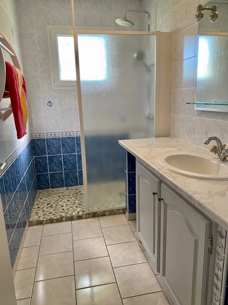 Villa Premium - Climatisée -  Grande Piscine Privée Couverte - 3 Chambres - 2 Salles De Bain 2 Wc