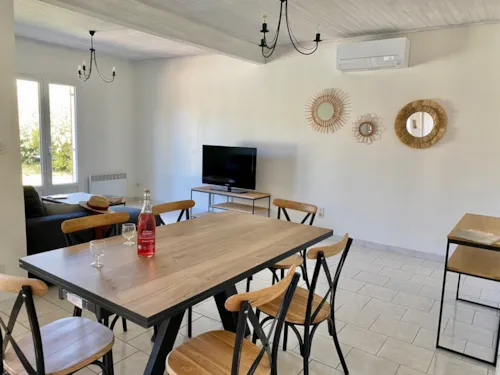 Accommodation - Premium Villa - Air-Conditioned - Large Private Covered Swimming Pool - 3 Bedrooms - 2 Bathrooms  Wc - image n°3 - Camping Les Coudoulets