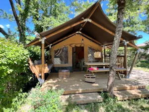 Locatif - Lodge Tent met Terras - Camping Les Coudoulets