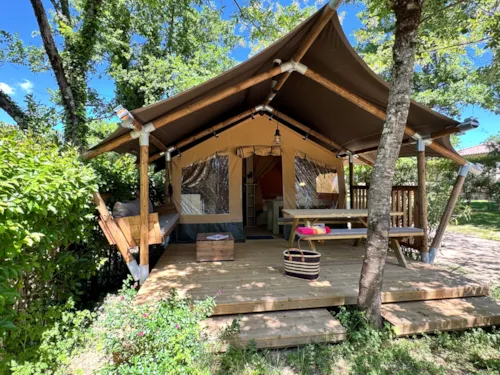 Accommodation - Lodge Tent With Terrace - image n°1 - Camping Les Coudoulets