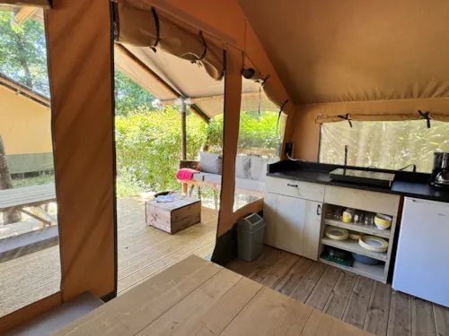 Accommodation - Lodge Tent With Terrace - image n°3 - Camping Les Coudoulets