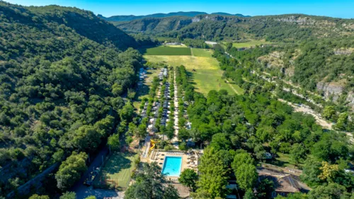 Emplacement - Emplacement Standard 90-110 M2, 2 Personnes + Electricité + Voiture - image n°7 - Camping Domaine Arleblanc