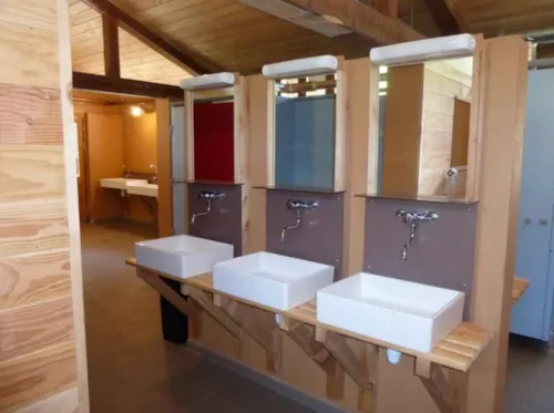 Stellplatz - Komfort Pauschale Camping Stellplatz - image n°4 - Huttopia Bourg Saint-Maurice