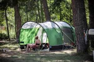 Emplacement - Komfort Pauschale Camping Stellplatz - Huttopia Bourg Saint-Maurice