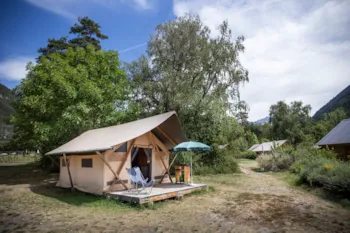 Accommodation - Trappeur Tent - Huttopia Bourg Saint-Maurice