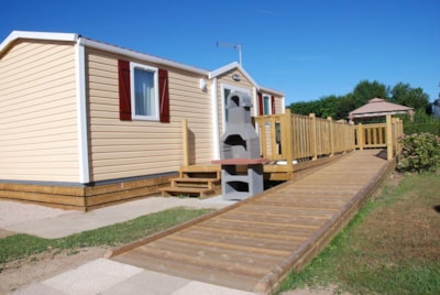 Mobile-home Confort 32m² (2 bedrooms) + terrac + BBQ - adapted to the people with reduced mobility — 1