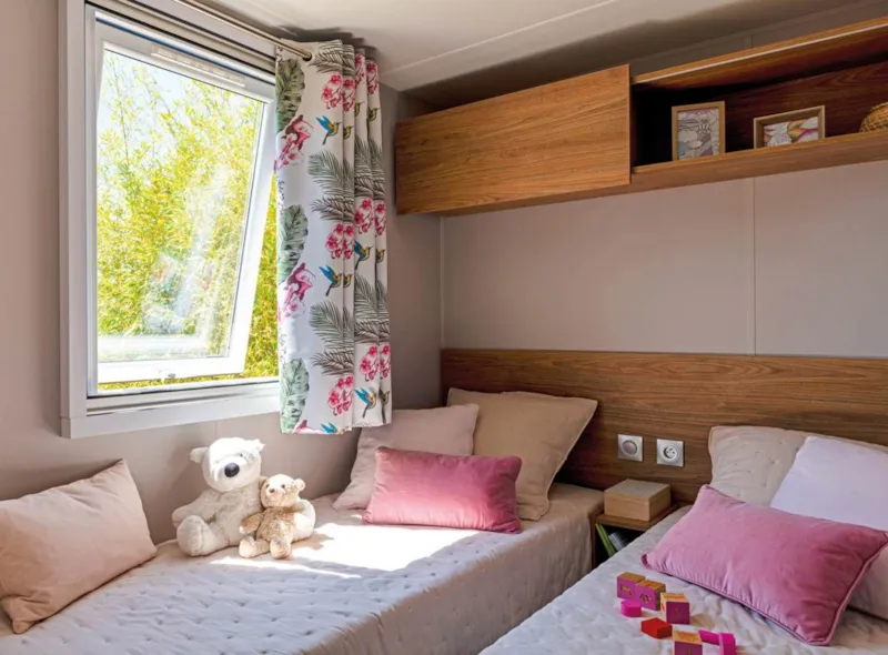 New // Mobil-Home Premium 32M² (3 Chambres) + Terrasse Couverte + Tv + Climatisation