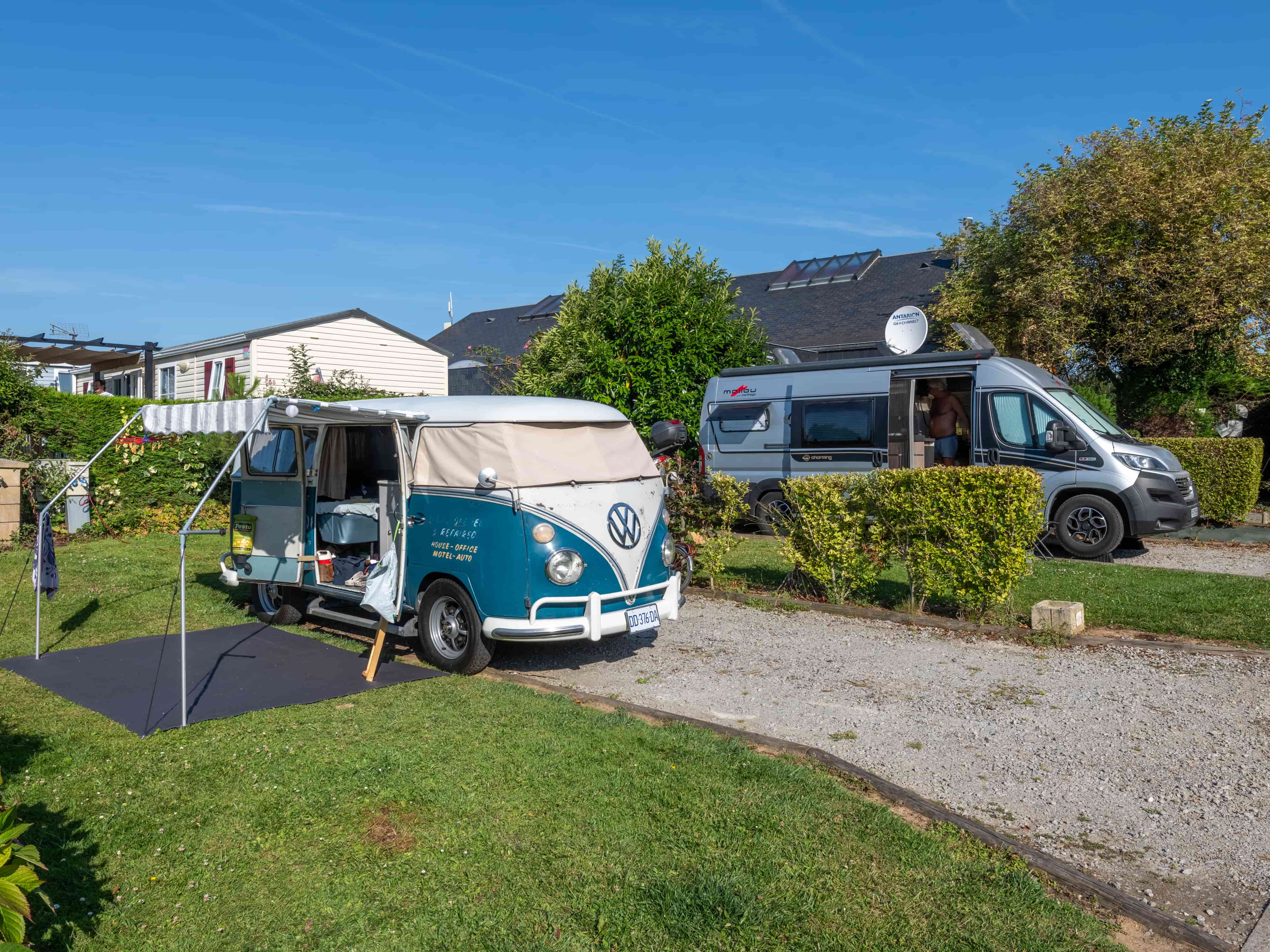 Forfait Confort Camping-car uniquement  - raccordement électrique + véhicule