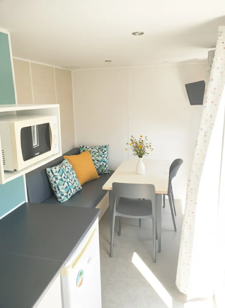 Mobil-Home Standard 18M² (1 Chambre) + Tv + Terrasse
