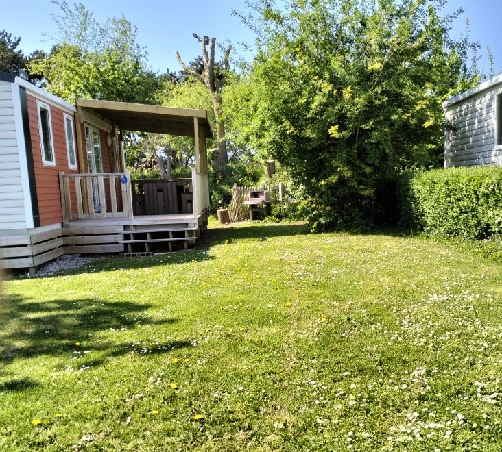 Mobilheim Confort 30m² (3 Zimmer) + TV + Terrasse + BBQ