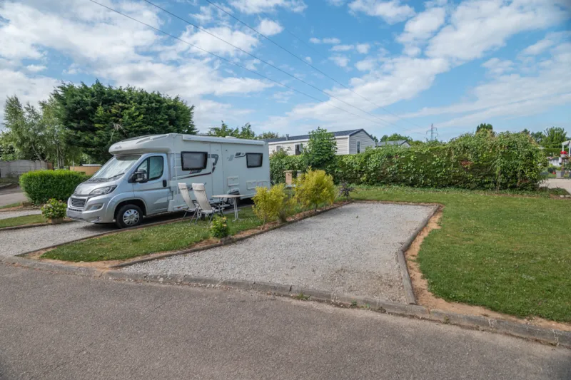 Forfait Confort Camping-Car Uniquement  - Raccordement Électrique + Véhicule