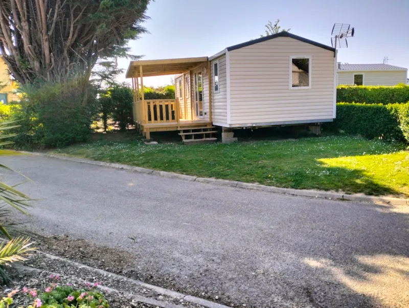 New // Mobil-Home Premium 32M² (3 Chambres) + Terrasse Couverte + Tv + Climatisation