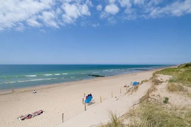 YELLOH! VILLAGE -  LA POMME DE PIN