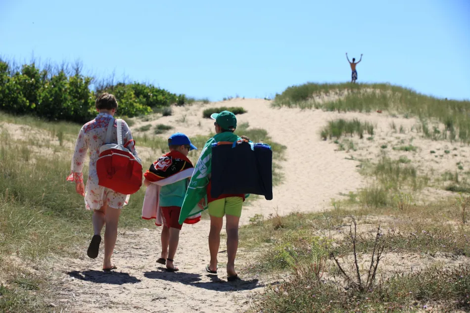 YELLOH! VILLAGE -  LA POMME DE PIN