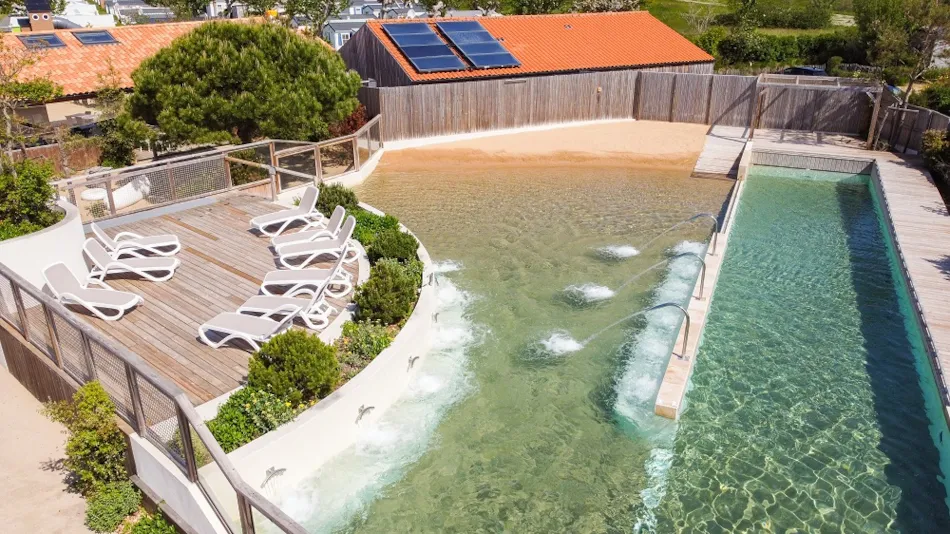 YELLOH! VILLAGE -  LA POMME DE PIN