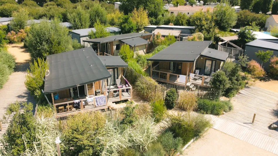 YELLOH! VILLAGE -  LA POMME DE PIN