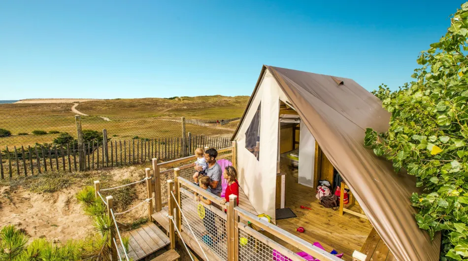 YELLOH! VILLAGE -  LA POMME DE PIN