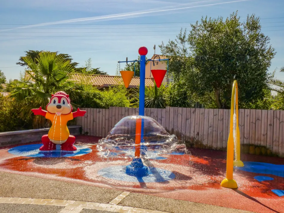 YELLOH! VILLAGE -  LA POMME DE PIN