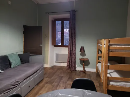 Zimmer - Zimmer Hote 6 Personen - image n°3 - Camping Le Moulin d'Onclaire
